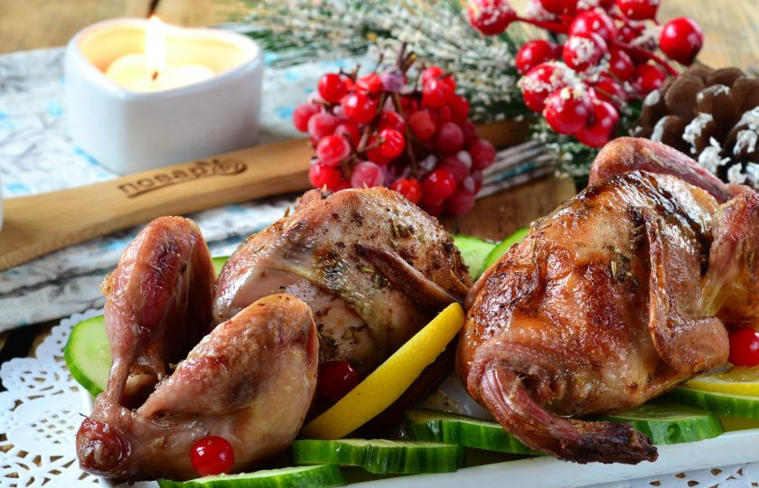 1. Этап. Цыплята-корнишоны в пряном масле: Цыплята-корнишоны готовы! Подавайте горячими и приятного аппетита!