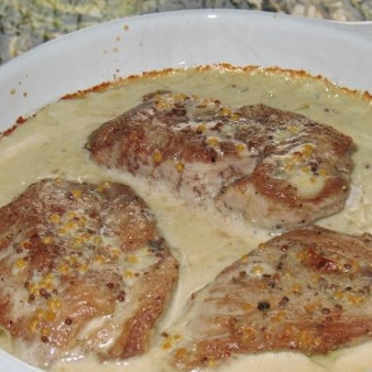 Свинина со сливками и сыром