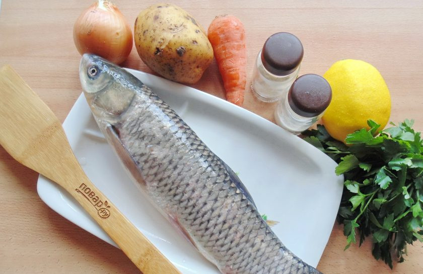 1. Этап. Белый амур в фольге в духовке: Подготовьте ингредиенты для приготовления белого амура в духовке.