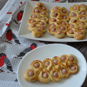 Сосиски в тесте Гусеницы