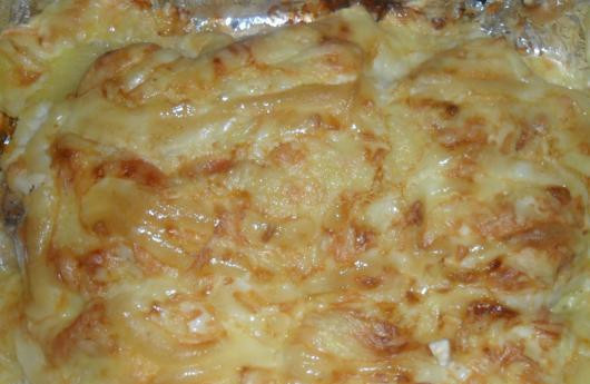 1. Этап. Мясо индейки в духовке: Мясо запекайте при 180 градусах 40-50 минут.