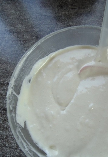 1. Этап. Трайфлы с лимонным курдом: Перемешать лопаткой до однородности.