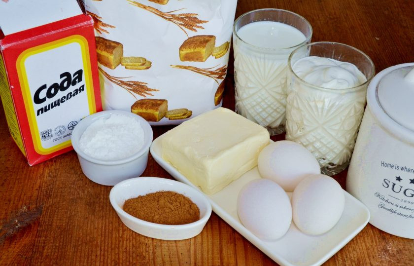 1. Этап. Торт с корицей: Подготовьте все необходимые ингредиенты и включите духовку на 180 градусов.