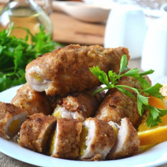 Мясные рулетики с сюрпризом