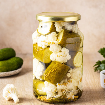 Цветная капуста маринованная с огурцами на зиму