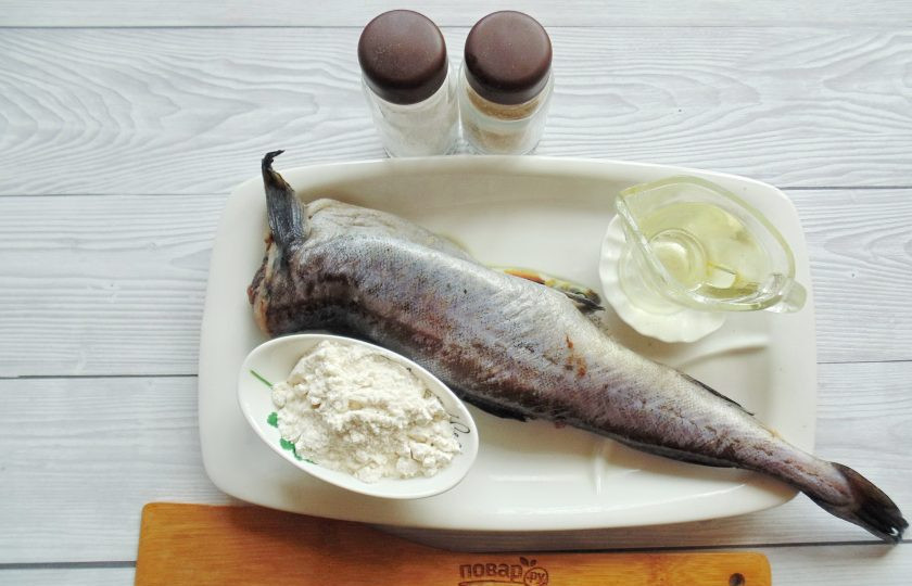 1. Этап. Минтай жареный в муке на сковороде: Подготовьте ингредиенты для приготовления минтая.