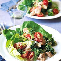 Roast-Beef and Broccoli Salad with Creamy Horseradish Dressing