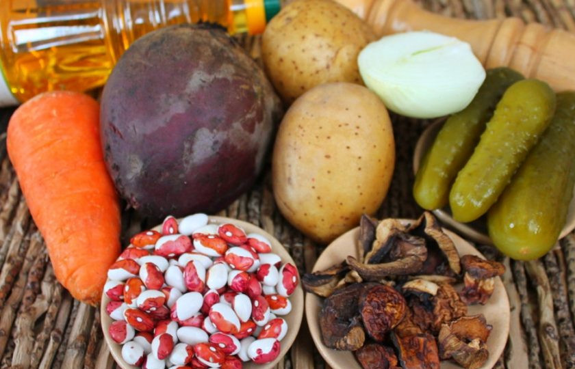 1. Этап. Винегрет с грибами и фасолью: Подготовим ингредиенты для салата.