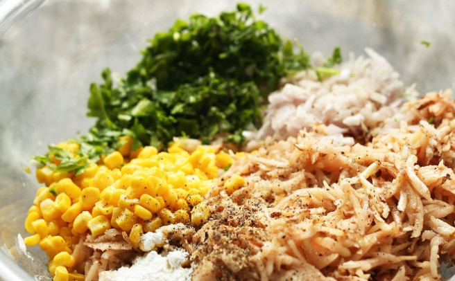 1. Этап. Идеальный завтрак: 2. Теперь добавим к ней все остальные ингредиенты, тщательно перемешаем.