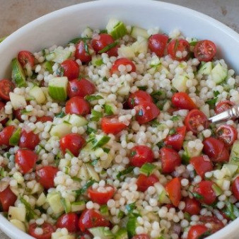 Салат из кускуса с овощами