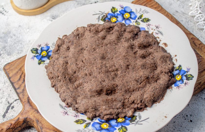 1. Этап. Льняная лепёшка без пшеничной муки в микроволновке: По истечении времени достаньте готовую лепешку, используйте по назначению.