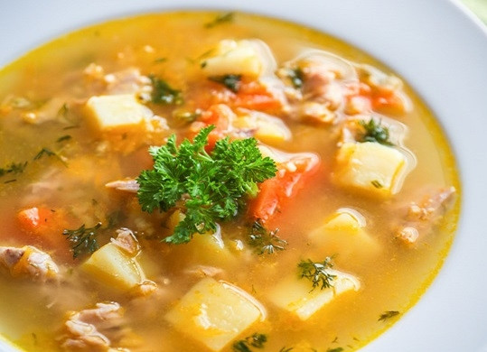 1. Этап. Гороховый суп: 6. Перед подачей дайте настояться супчику минут 15 под закрытой крышкой. Приятного аппетита!