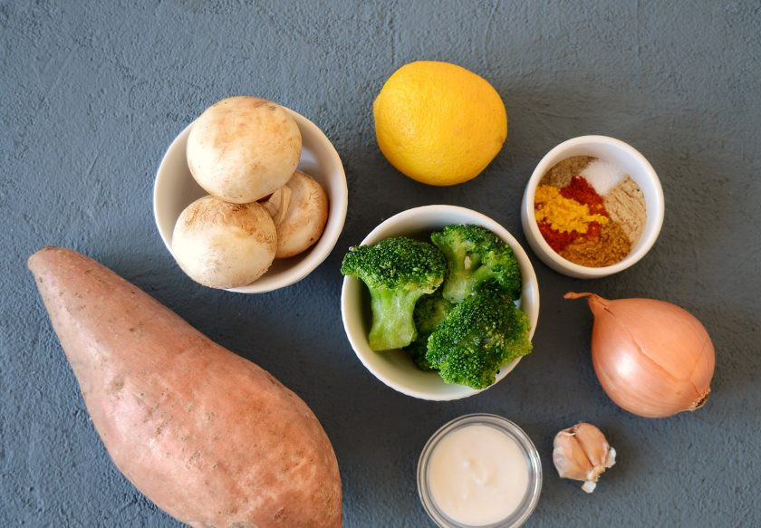 1. Этап. Суп-пюре из батата: Подготовьте все ингредиенты.