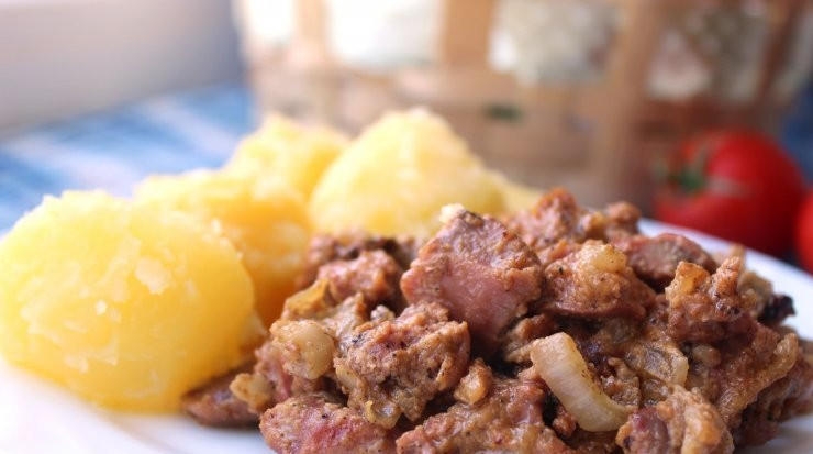 1. Этап. Куриные желудки по-деревенски: Куриные желудки по-деревенски готовы! Подавайте их с гарниром. Приятного аппетита!