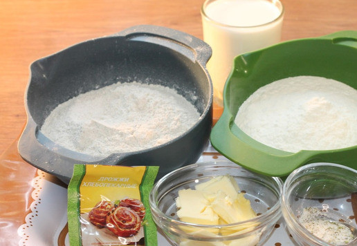 1. Этап. Домашний Курляндский хлеб: 1. Подготовим продукты для приготовления теста.