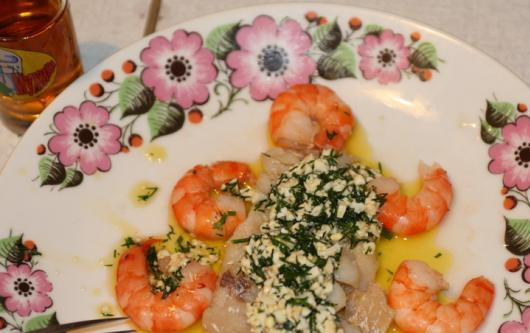 1. Этап. Судак под польским соусом: 6. При желании дополнить блюдо перед подачей можно отварными морепродуктами по вкусу. Приятного аппетита.