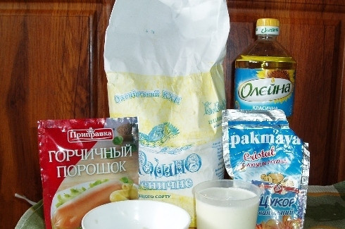 1. Этап. Горчичный хлеб в хлебопечке: Подготавливаем наши ингредиенты, чтобы они всегда были под рукой. Из такого количества продуктов у нас получится одна буханка хлеба весом около килограмма.