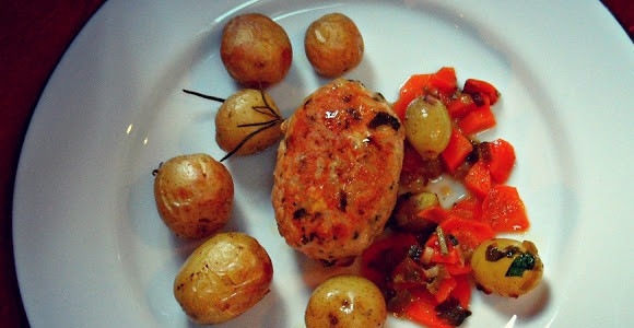 1. Этап. Диетические котлеты из индейки: 3. Вот и все! Подаем котлеты с любимым гарниром, и наслаждаемся вкусным диетическим блюдом!