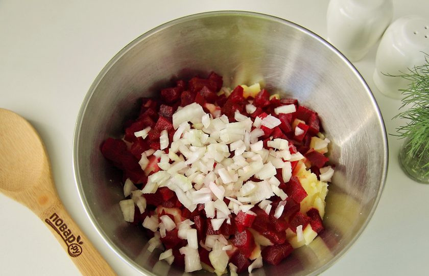 1. Этап. Салат Несвижский: Лук.