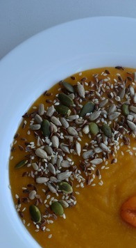 1. Этап. Каша из кураги: По желанию, добавить для украшения кусочки целой кураги.