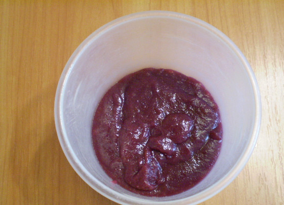 1. Этап. Смородиновый десерт: 7. Пересыпаем в удобную форму для взбивания.