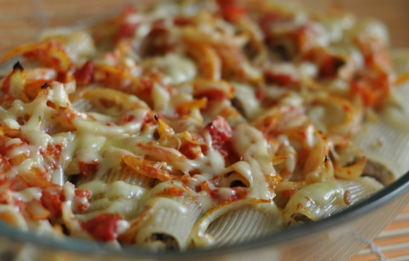 1. Этап. Макароны фаршированные в духовке: Готово!