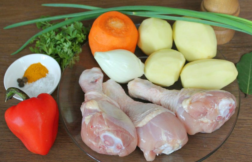 1. Этап. Куриный суп с куркумой: Подготовим ингредиенты.