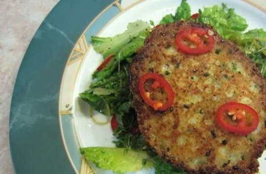 1. Этап. Оладьи из щучьей икры: Жарьте каждый оладушек по 2 минуты с каждой стороны. Приятного аппетита!