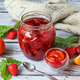 Варенье из клубники с мандаринами