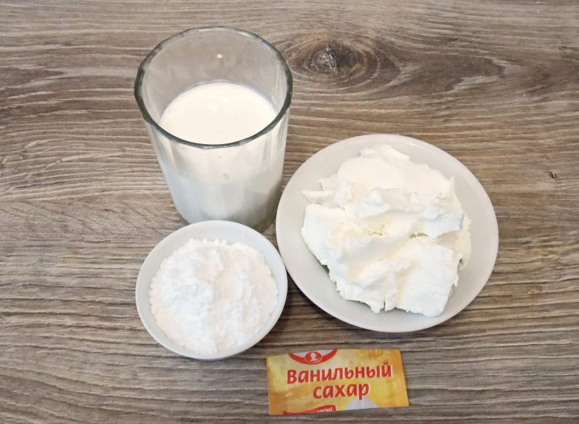 1. Этап. Крем-чиз на сливках: Подготовьте все необходимые ингредиенты для приготовления крема-чиз на сливках. Сыр, сливки и чаша для взбивания должны быть хорошо охлаждены.