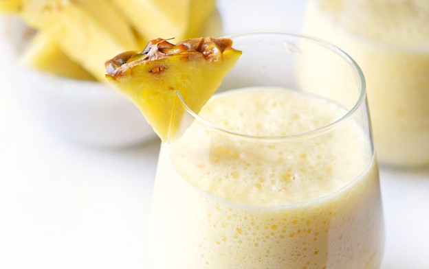 1. Этап. Смузи Пина колада: 3. Взбейте ингредиенты в смузи. Наслаждайтесь!