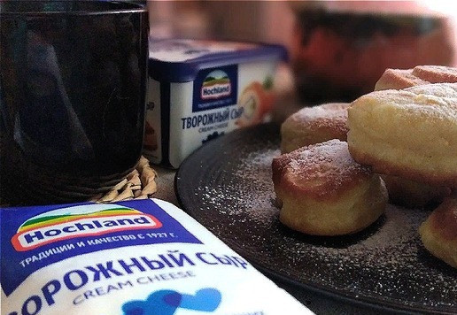 1. Этап. Завитушки к чаю: Подаём пухленькие завитушки.