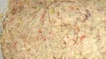 1. Этап. Котлеты рыбные паровые: Из рыбы, сухарей, лука приготовить фарш. Добавить яйцо, специи. Хорошо перемешать.