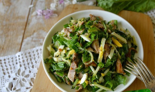 1. Этап. Салат Максимум пользы в одной тарелке: Подаём салат сразу. Приятного аппетита!