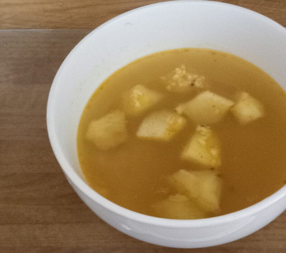 1. Этап. Бенгальский яблочный суп: Затем добавить острую яблочную смесь в кастрюлю с готовым булгуром и варить ещё минут 10. Теперь можно подавать. Приятного аппетита.