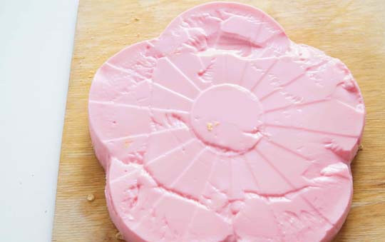 1. Этап. Диетический десерт: Затем уберите желе в холодильник до полного застывания, на 1-3 часа.