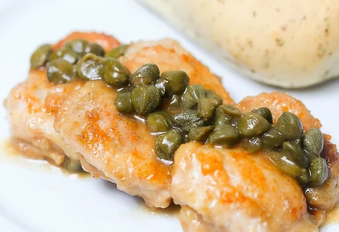 1. Этап. Оригинальный рецепт курицы: Вот и все. Подавайте курицу с соусом.