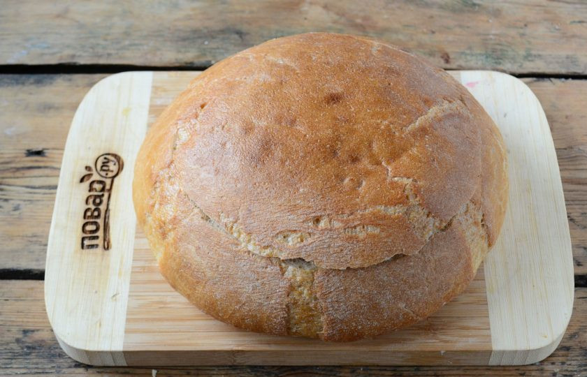 1. Этап. Гигантский мегабутер: Накройте хлеб обрезанной верхушкой.