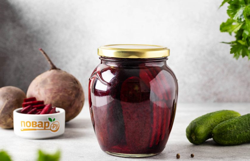 1. Этап. Огурцы маринованные со свеклой на зиму: После заготовку можно убрать на хранение в тёмное и прохладное место. Огурцы маринованные со свеклой на зиму готовы.