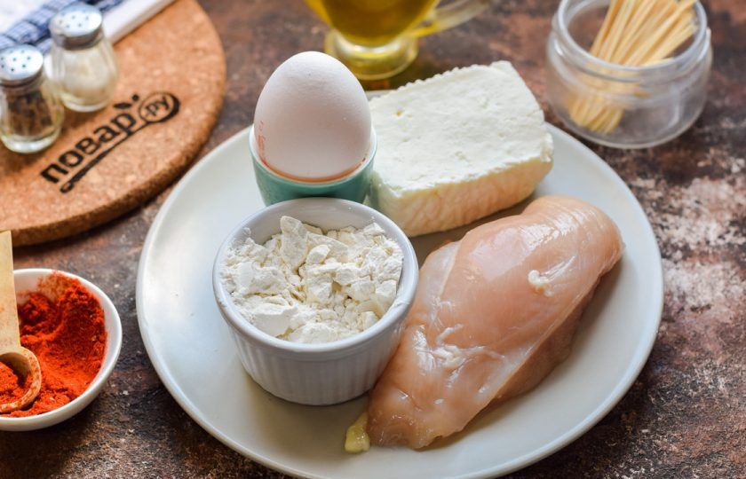 1. Этап. Куриные рулетики в кляре: Подготовьте все ингредиенты.