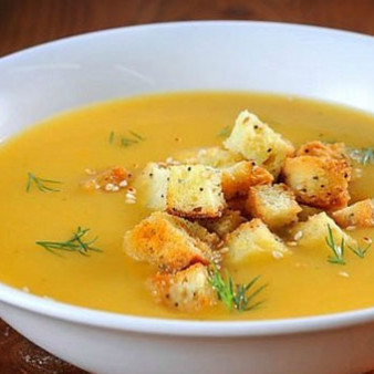 Суп гороховый с сухариками