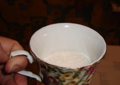 1. Этап. Торт Пизанская башня: 6. Добавляем сахар.