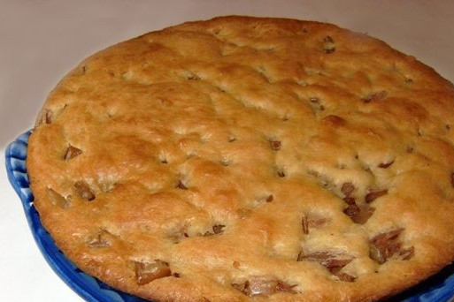 1. Этап. Шарлотка из сушеных яблок: Выпекать 40 минут при 180 градусах.