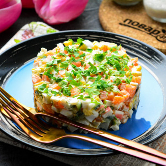 Салат Неженка с крабовыми палочками