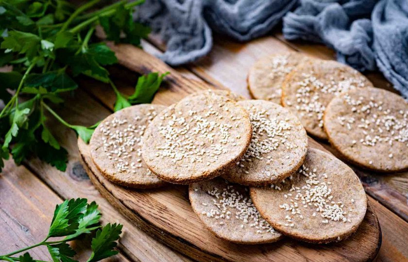 1. Этап. Ржаные лепешки на кефире: Готовые ржаные лепешки подавайте к столу. Приятного аппетита!