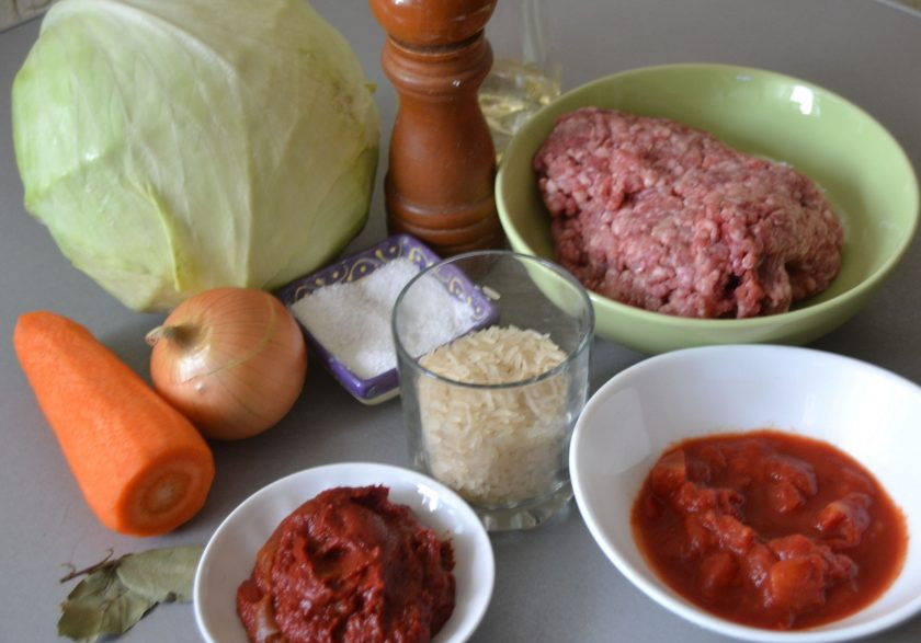 1. Этап. Голубцы по-цыгански: Подготовьте ингредиенты.