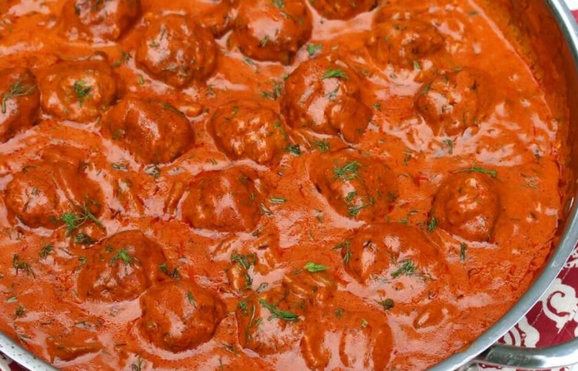 1. Этап. Фрикадельки по-венгерски: 14. Готовые фрикадельки подавайте сразу к столу.