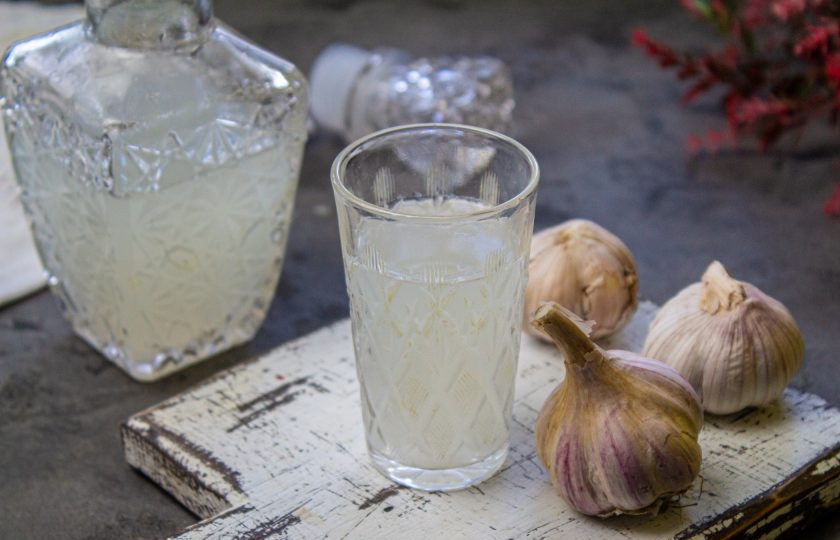 1. Этап. Настойка чеснока на спирту: Принимайте строго по назначению!