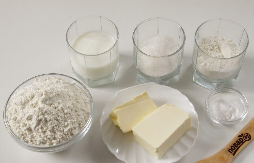 1. Этап. Слойки на кефире: Подготовьте все ингредиенты.