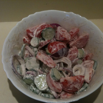 Салат Дачный из свежих овощей